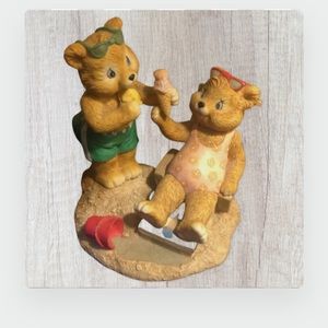 👇🏻$Reduced to lowest price .Super cute Beach 🐻 bear Figurine